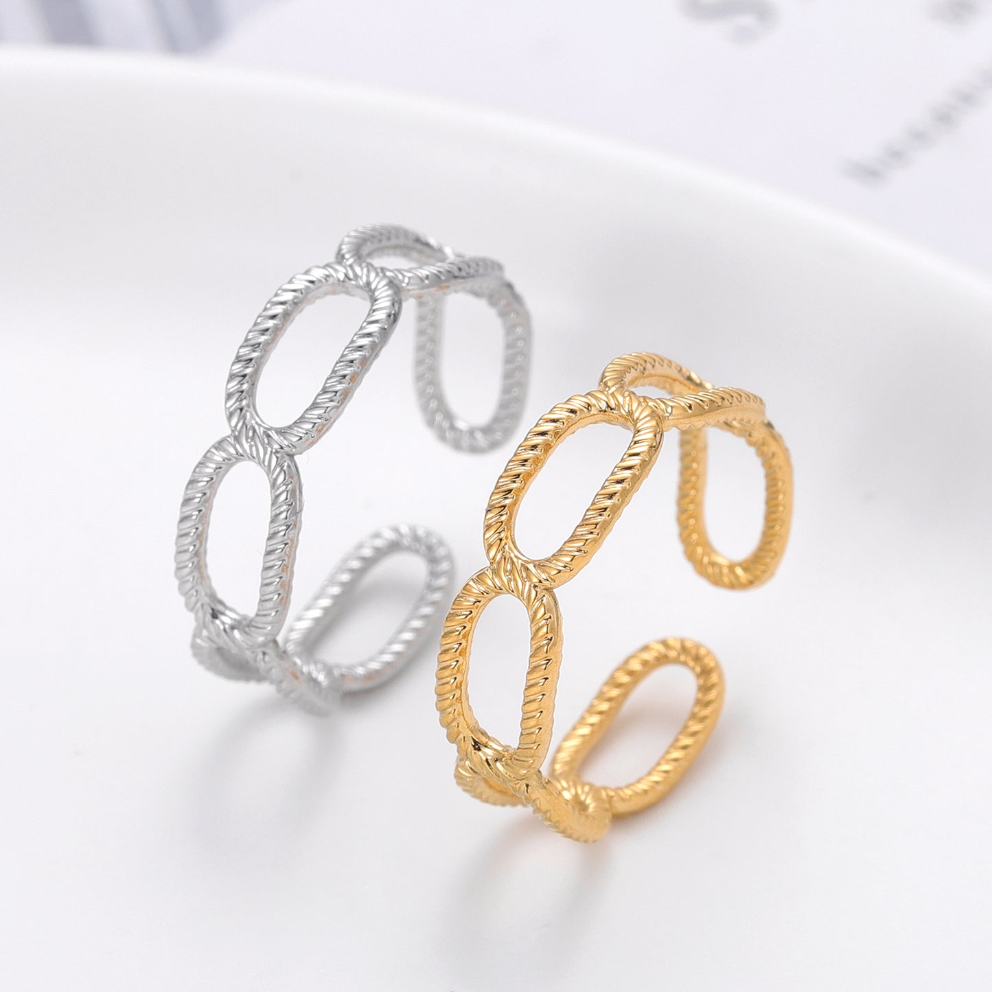 ANNA - Chain Link Novelty - Ring