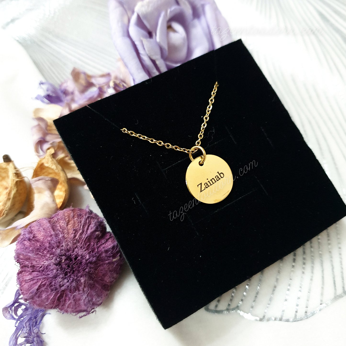Name 'Zainab' - Arabic Coin Name Necklace - 18K Gold Plated